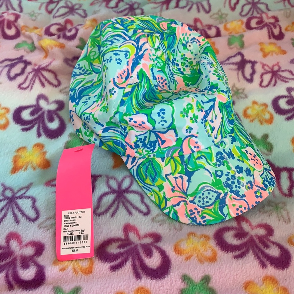 NWT Run around hat
